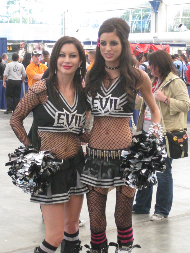 Comic Con - Evil Cheerleaders