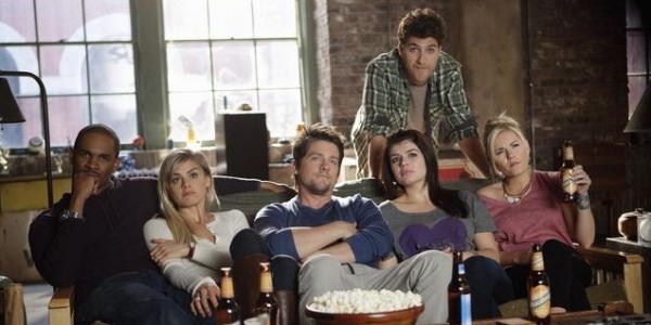 The cast of Happy Endings