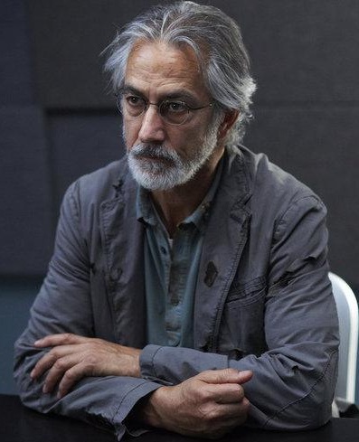 David Strathairn as Dr. Rosen