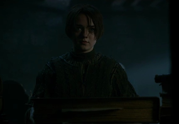 Arya realizes Littlefinger is behind her