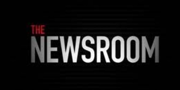 The Newsroom - One Step Too Many: Jerry Lets His Emotions Fly As Sarin Gas Story Heats Up