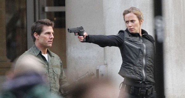 edge of tomorrow - tom cruise and emily blunt 2